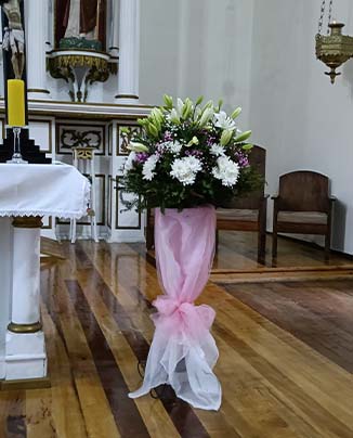 Creamos arreglos florales para tu boda
